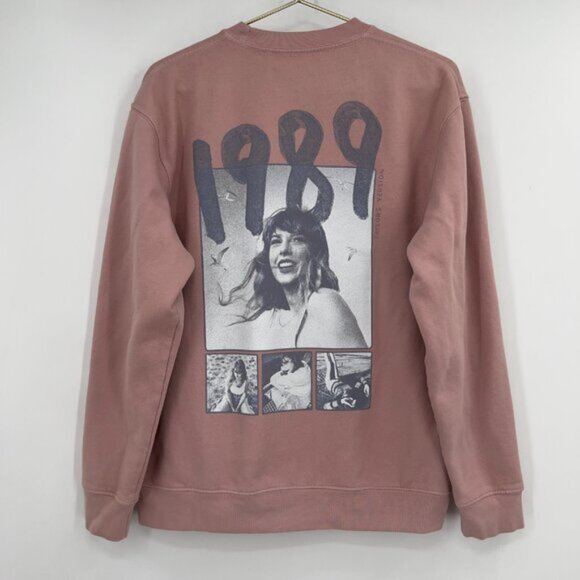 Taylor Swift 1989 Taylor’s Version Crewneck Sweatshirt Pink Size Large - Picture 4 of 7